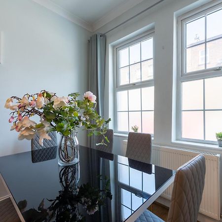 Spacious Comfy 2Br Flat Лондон Екстер'єр фото