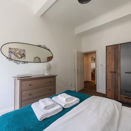 Spacious Comfy 2Br Flat Лондон Екстер'єр фото