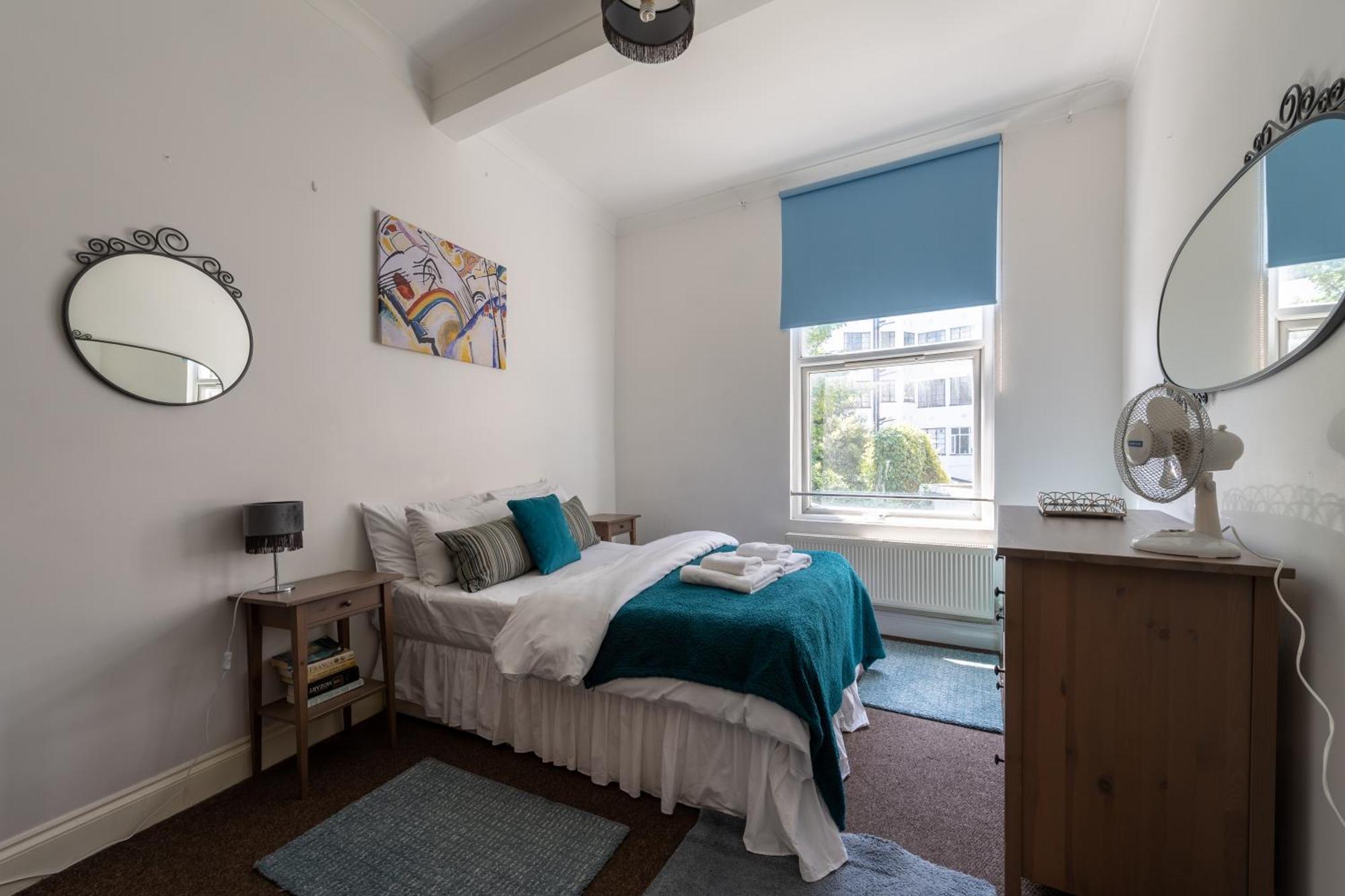 Spacious Comfy 2Br Flat Лондон Екстер'єр фото